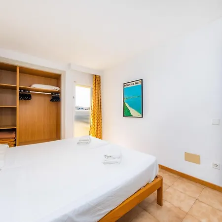 Apto Con Terraza 202 펜션
