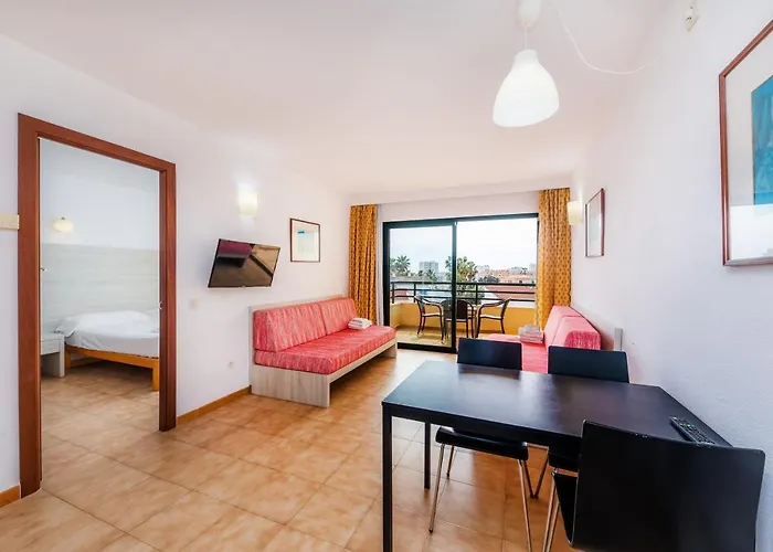 Apto Con Terraza 202 *